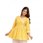 Woman's Classic Floral Printed Trendy Top